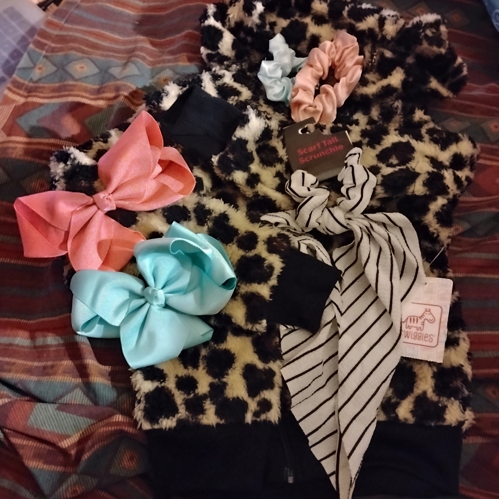 Swiggles Leopard Print Jacket with Hair Accessories